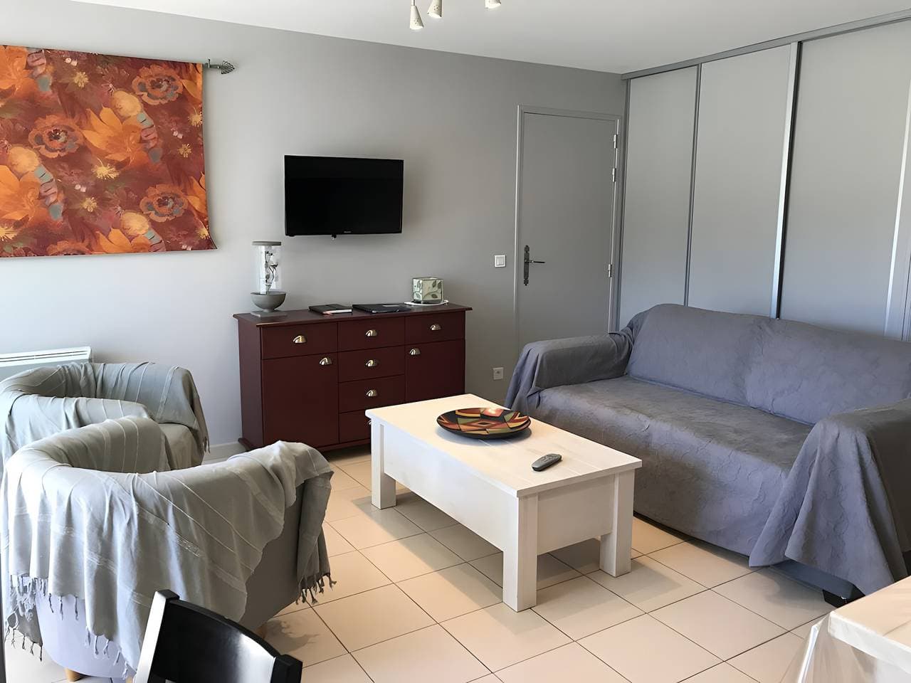 Foto 12 von 28: Ferienwohnung 'Le Labrit 3 étoiles' mit Bergblick und WLAN