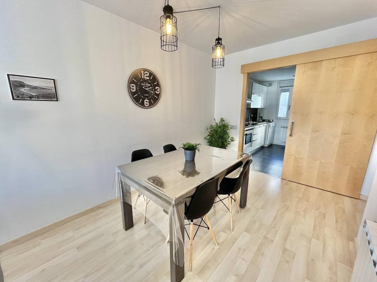 Foto 6 von 23: Ferienwohnung für 4 Personen mit Balkon/Terrasse