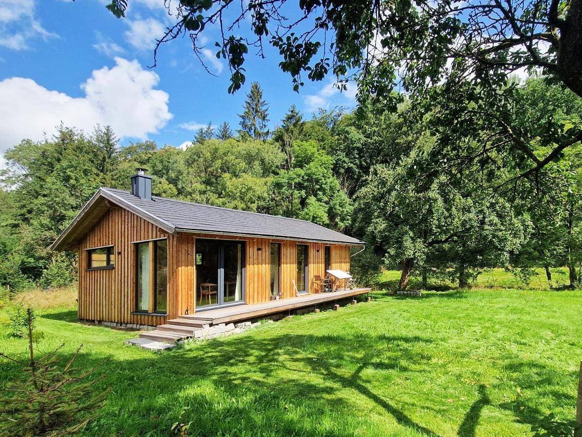 Holzhaus mit Kamin - Am Forellenfluss 1