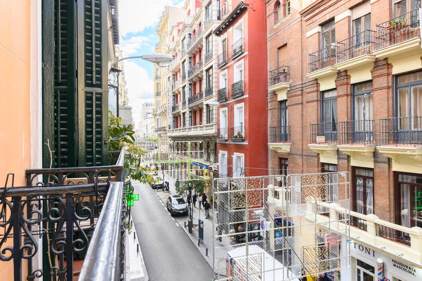 Foto 3 von 31: M (Hor42Da) Estudio moderno en el centro de Madrid