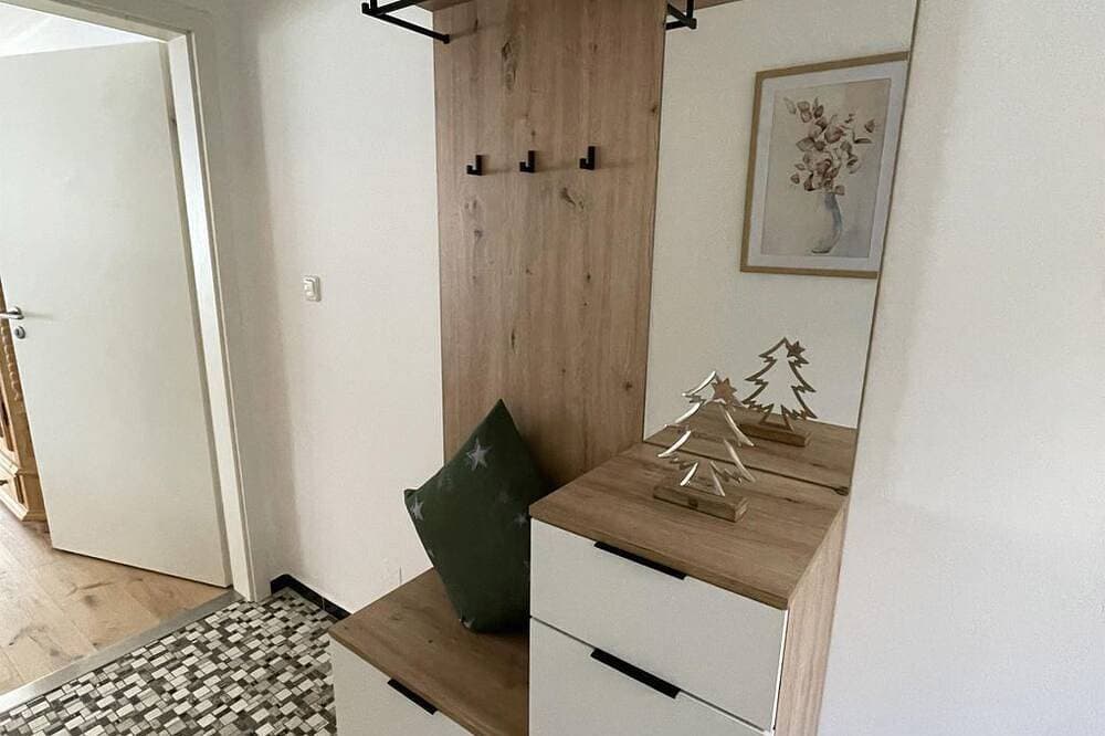Foto 13 von 15: \"Feldernblick\" - Fewo/1 Schlafraum/Dusche, Wc - Isartaler Hoamat, Haus