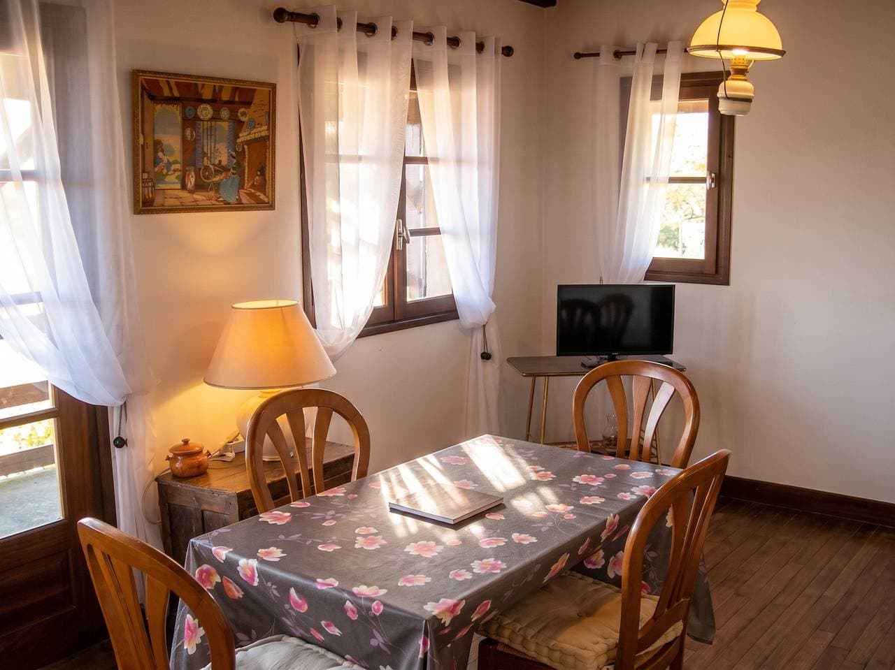 Foto 7 von 22: Charmantes Haus in Puy-l'Évêque mit Garten und Balkon