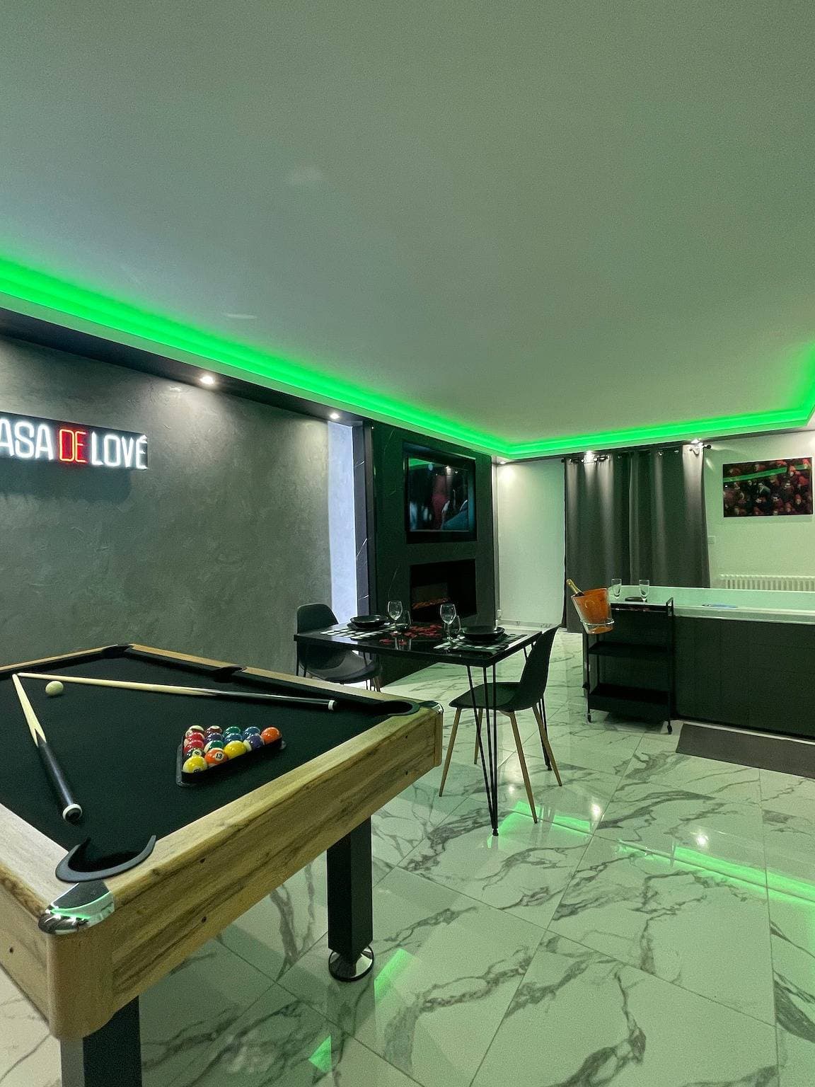Foto 8 von 31: Ferienhaus 'La Casa De Lové Suite Jacuzzi' mit privatem Garten und WLAN