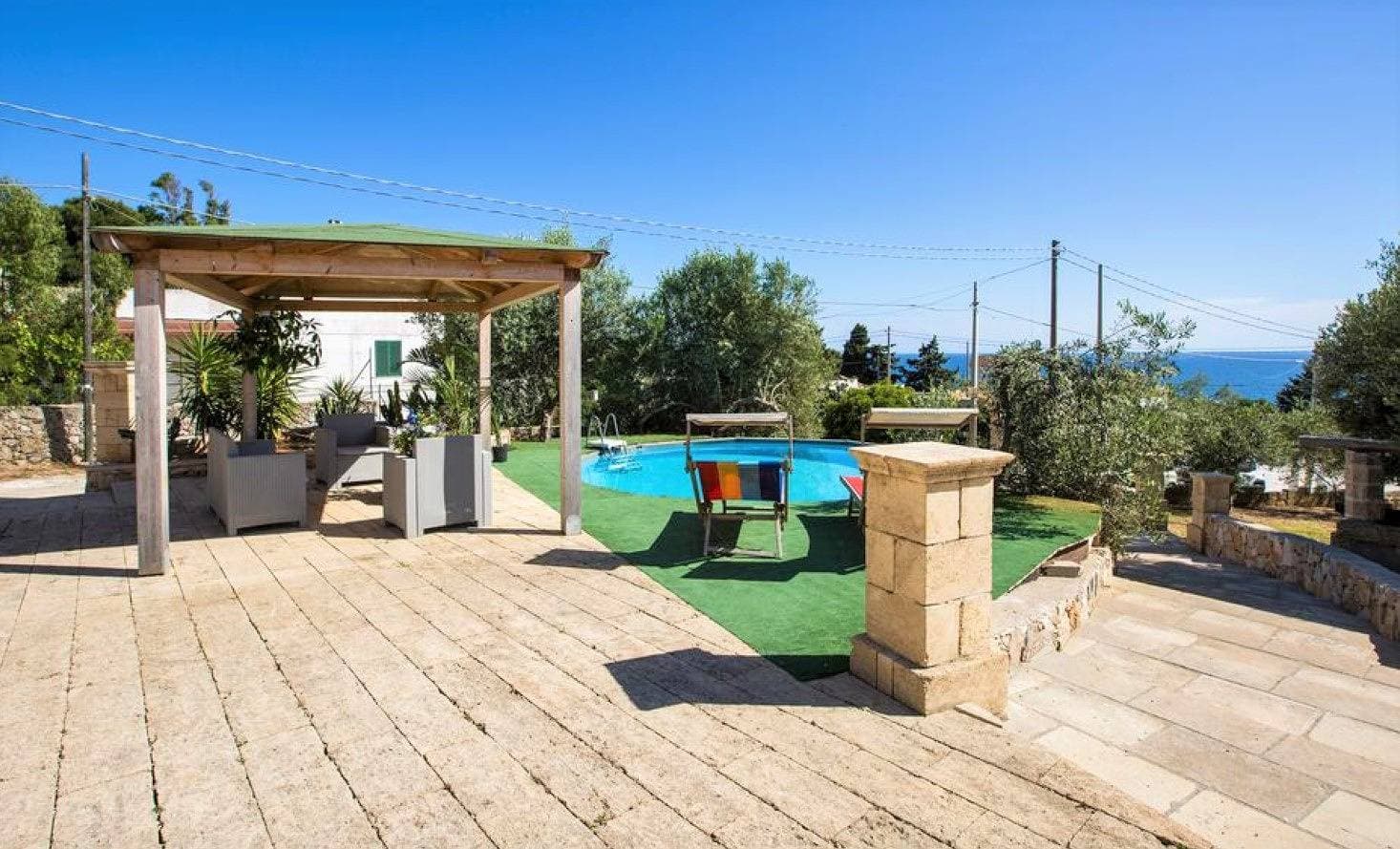 Foto 7 von 33: Haus mit 3 Wohnungen & Pool, 250m vom Meer