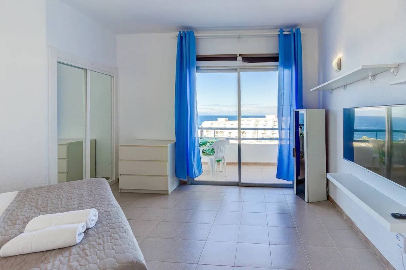 Foto 7 von 15: Ferienwohnung 'Estudio Playa Paraíso' mit Meerblick, privater Terrasse und WLAN