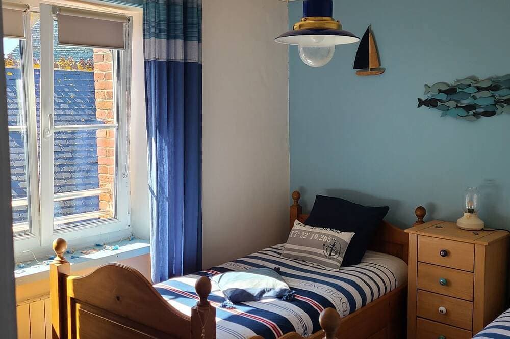 Foto 3 von 30: Zauberhafte Maisonette-Wohnung im Hafen von Barfleur