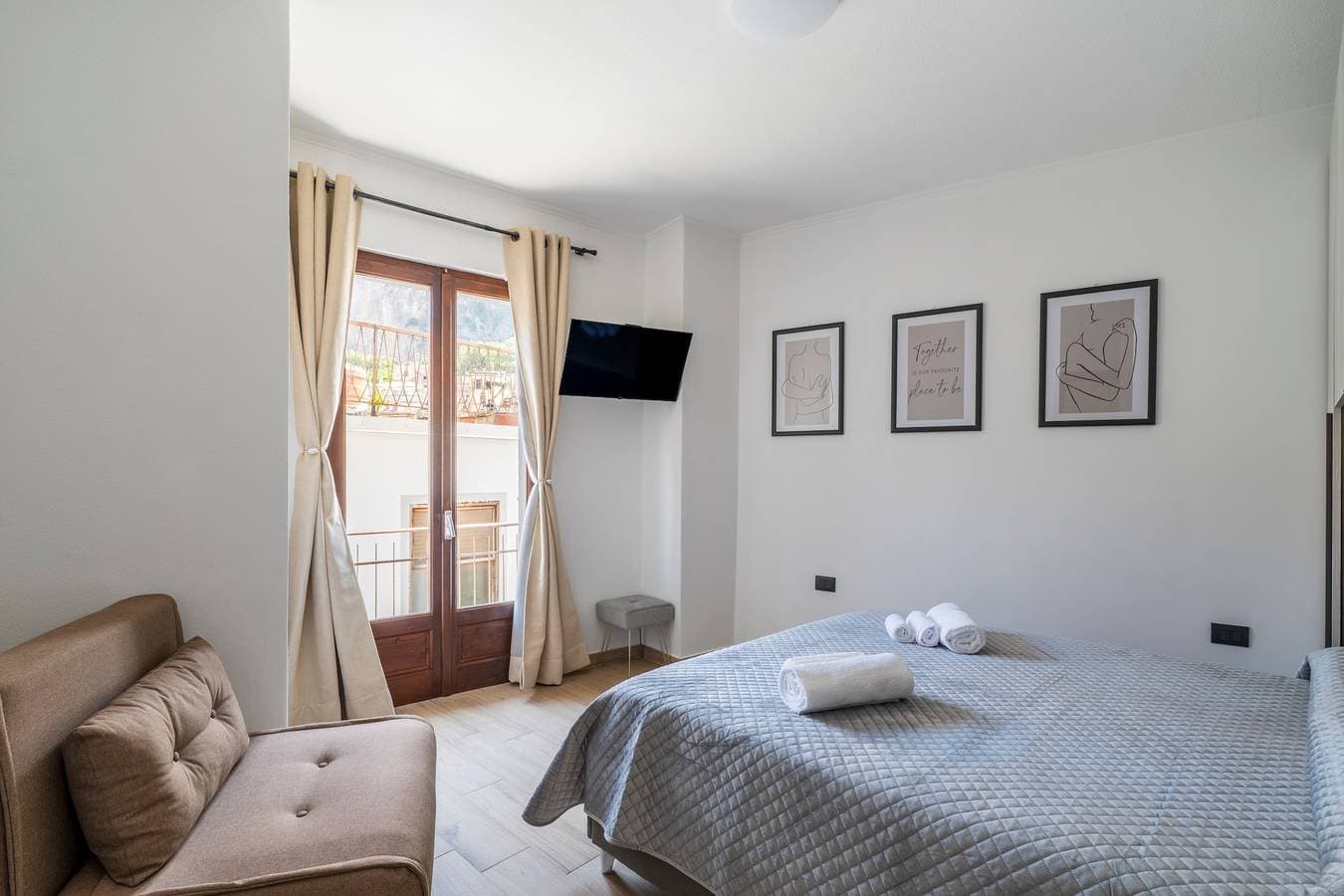 Foto 2 von 25: Ferienwohnung 'Il Filo Azzurro 2' mit Meerblick, Wi-Fi und Klimaanlage