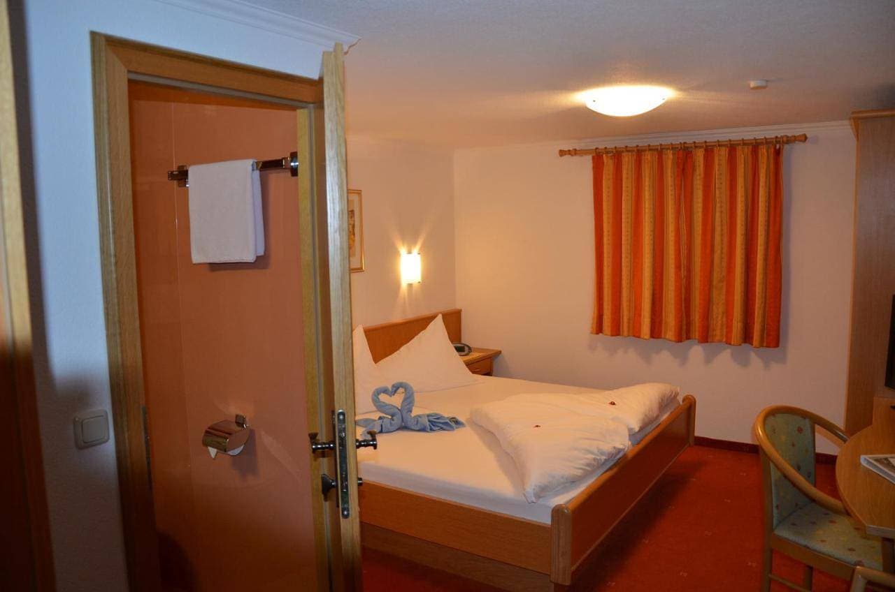Foto 6 von 7: Budget Double Room 08