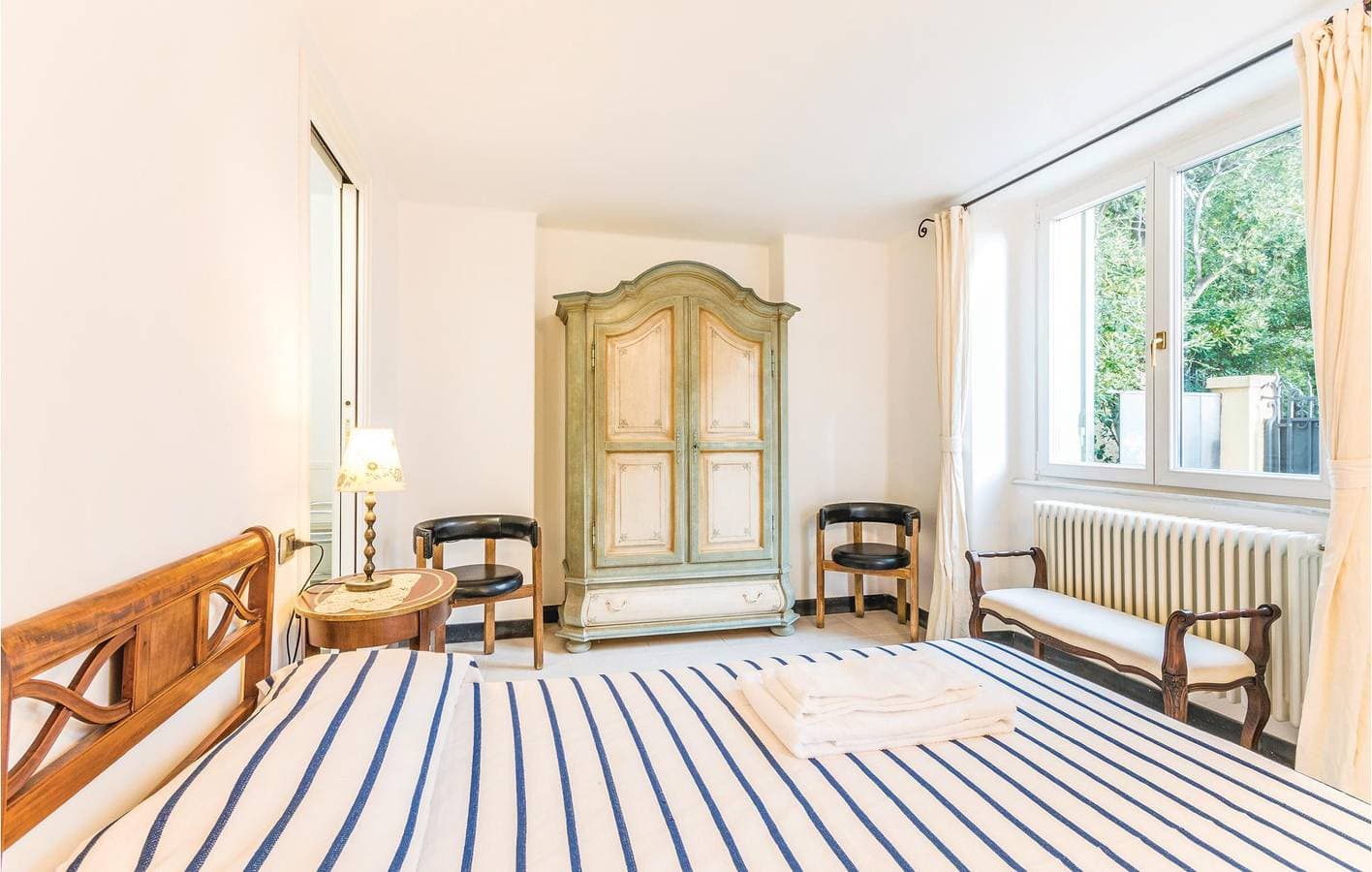 Foto 13 von 23: Terrassenapartment am Pool mit AC & Wifi - 1,5km zum Strand