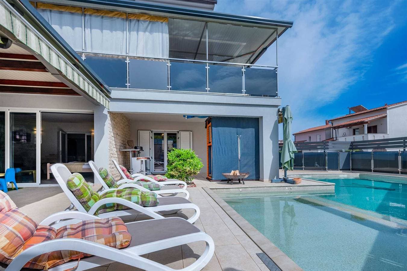 Foto 3 von 36: Villa Balu, eine charmante Wohnung mit Pool in der Nähe von Pula