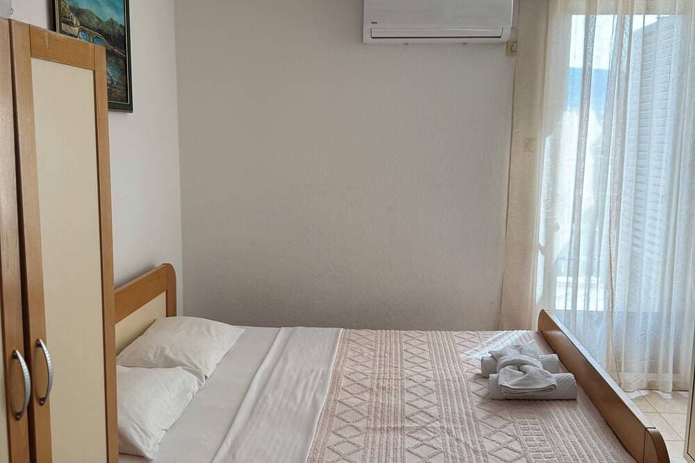 Foto 4 von 22: Cozy 1-bedroom apartment in fantastic Budva with AC