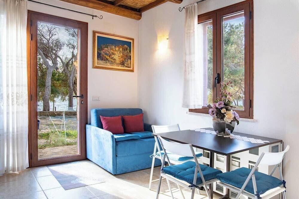 Cozy Beachfront House with Stunning Sea View | Mandriola - Putzu Idu 1