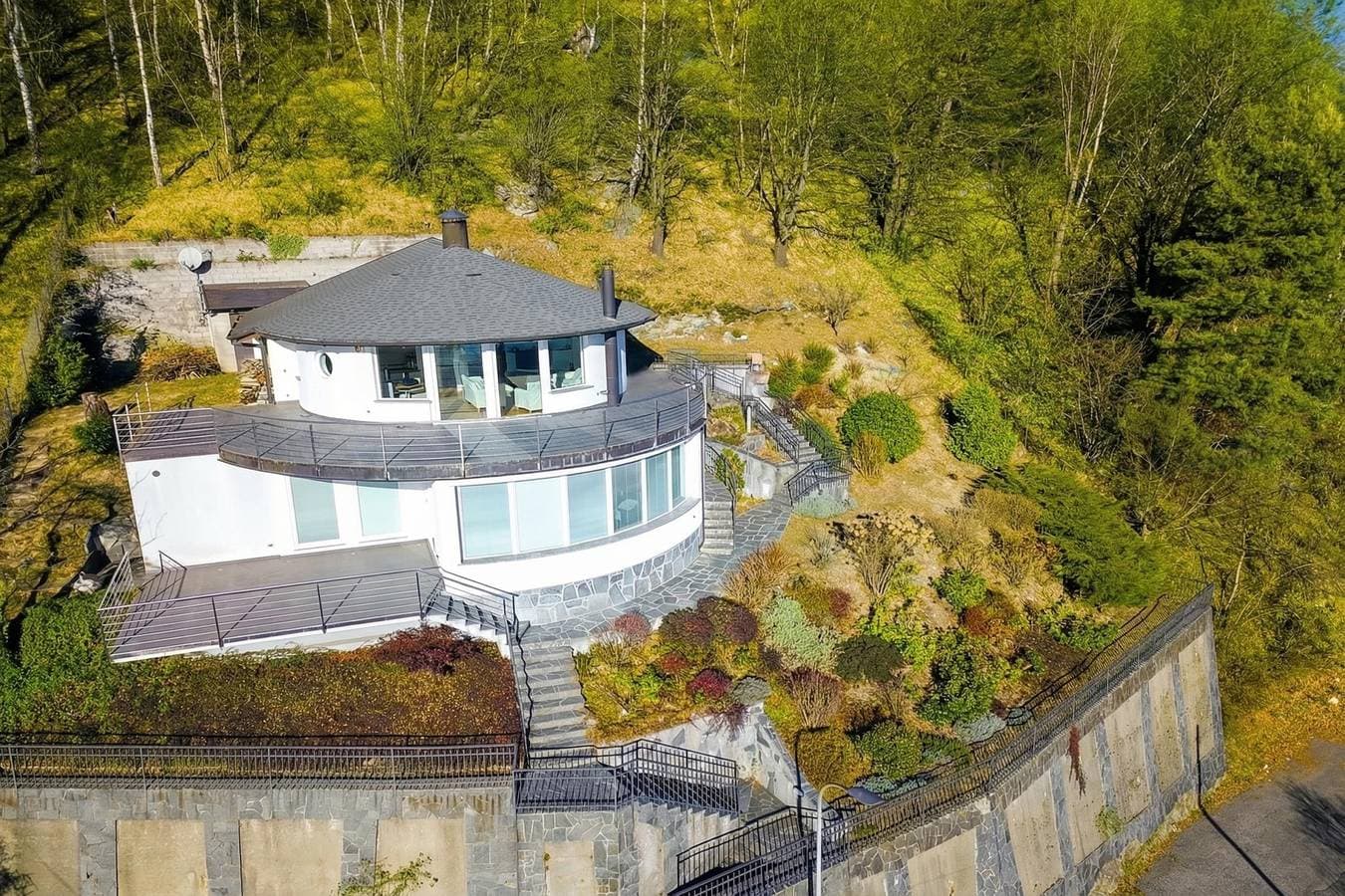 Foto 3 von 20: The Perfect View in a Premeno Penthouse