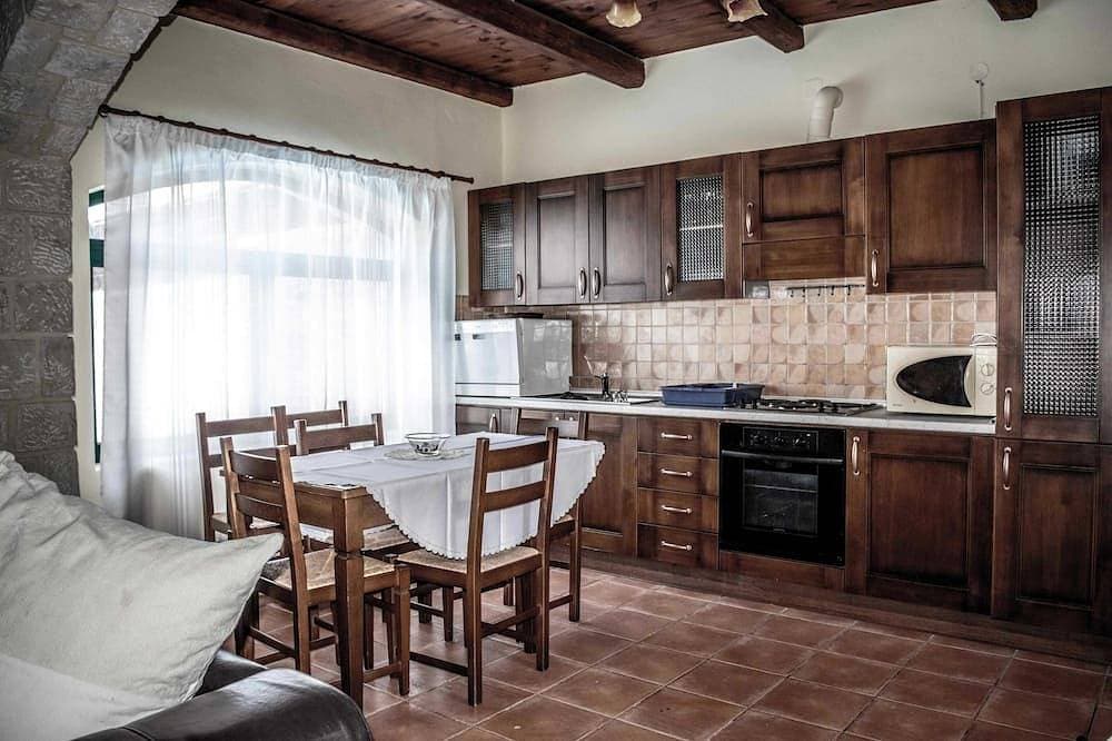 Foto 11 von 13: Niriides Villas | Amfitriti |  Villa 4-bedrooms with private pool