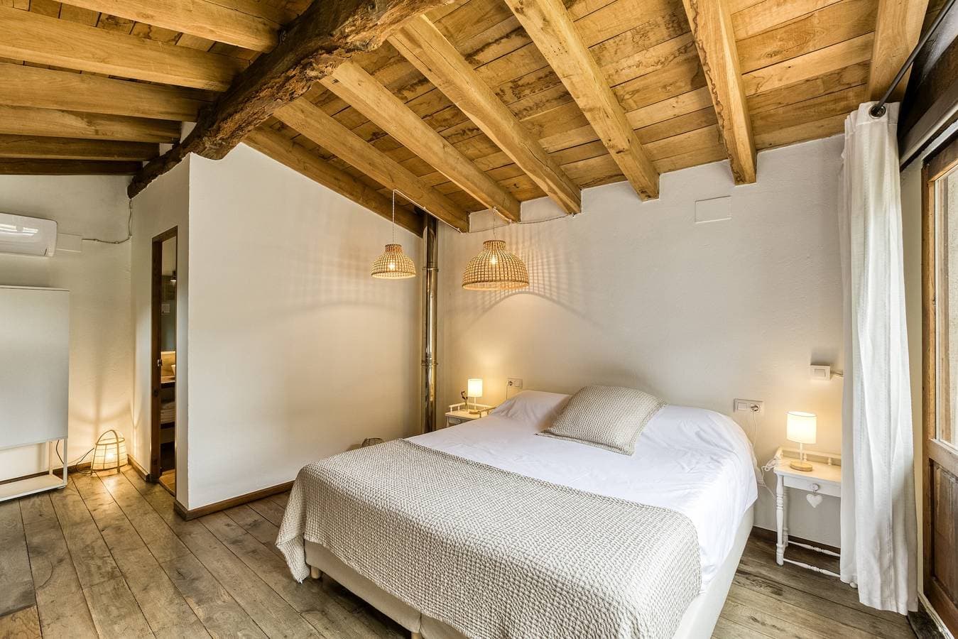 Foto 13 von 28: Ferienhaus 'El Niu' mit Bergblick, Wi-Fi und Klimaanlage