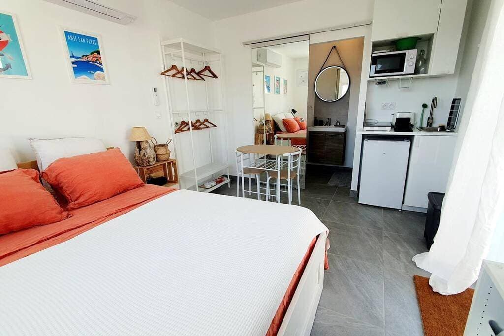 Studio avec jardin et parking proche plages et Sainte-Musse 1