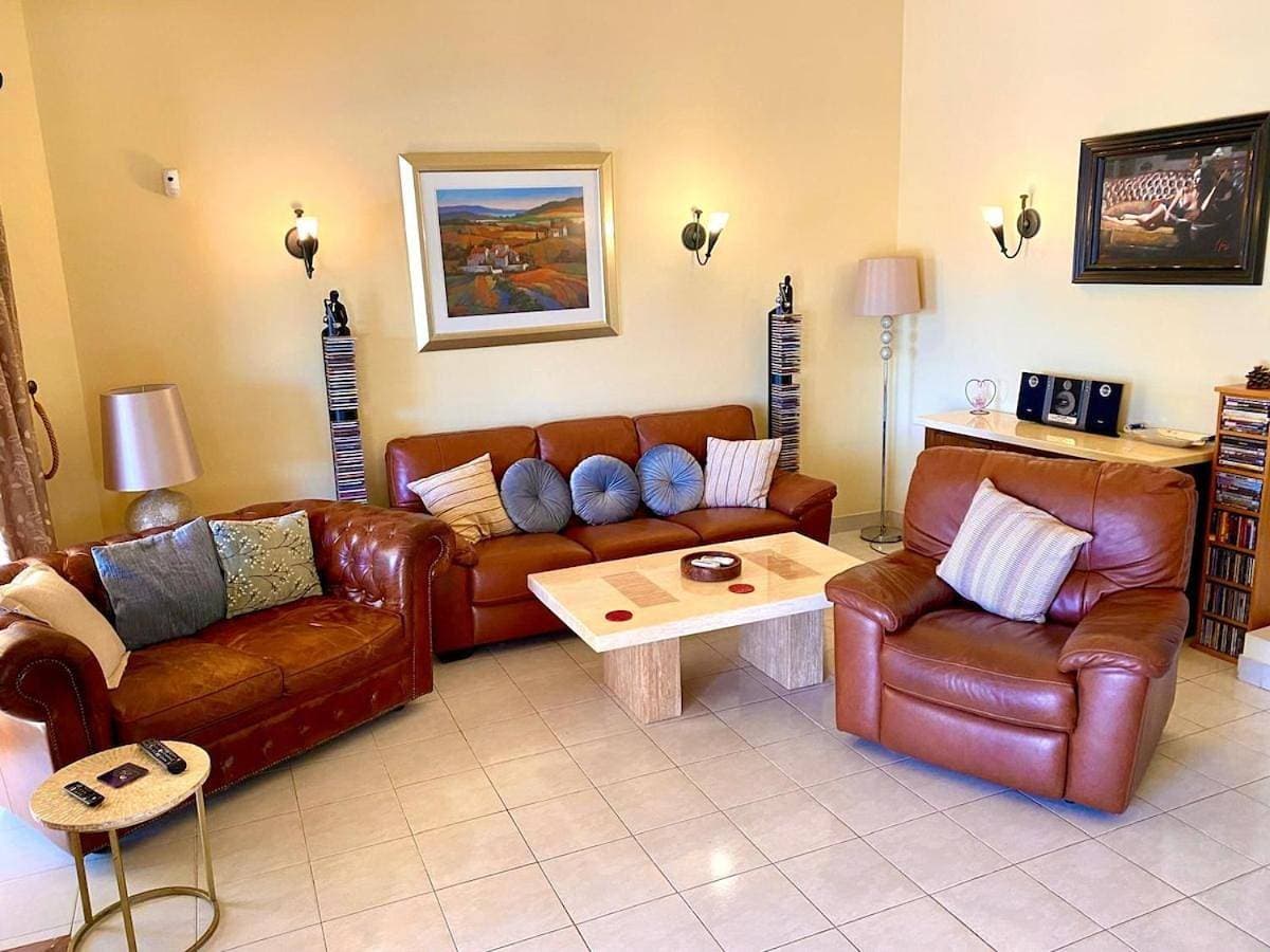 Foto 11 von 40: Villa with Private Pool