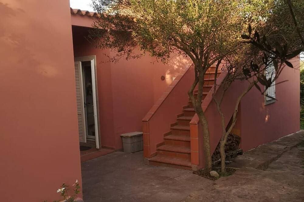 Foto 10 von 30: Studio B & B in einer Zweifamilienvilla mit Garten und Parkplatz