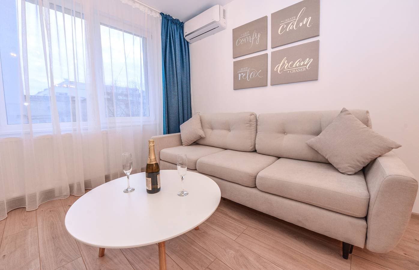 Marina - Apartment mit einem Schlafzimmer - neben dem Cismigiu-Park und der Victoria Avenue 1