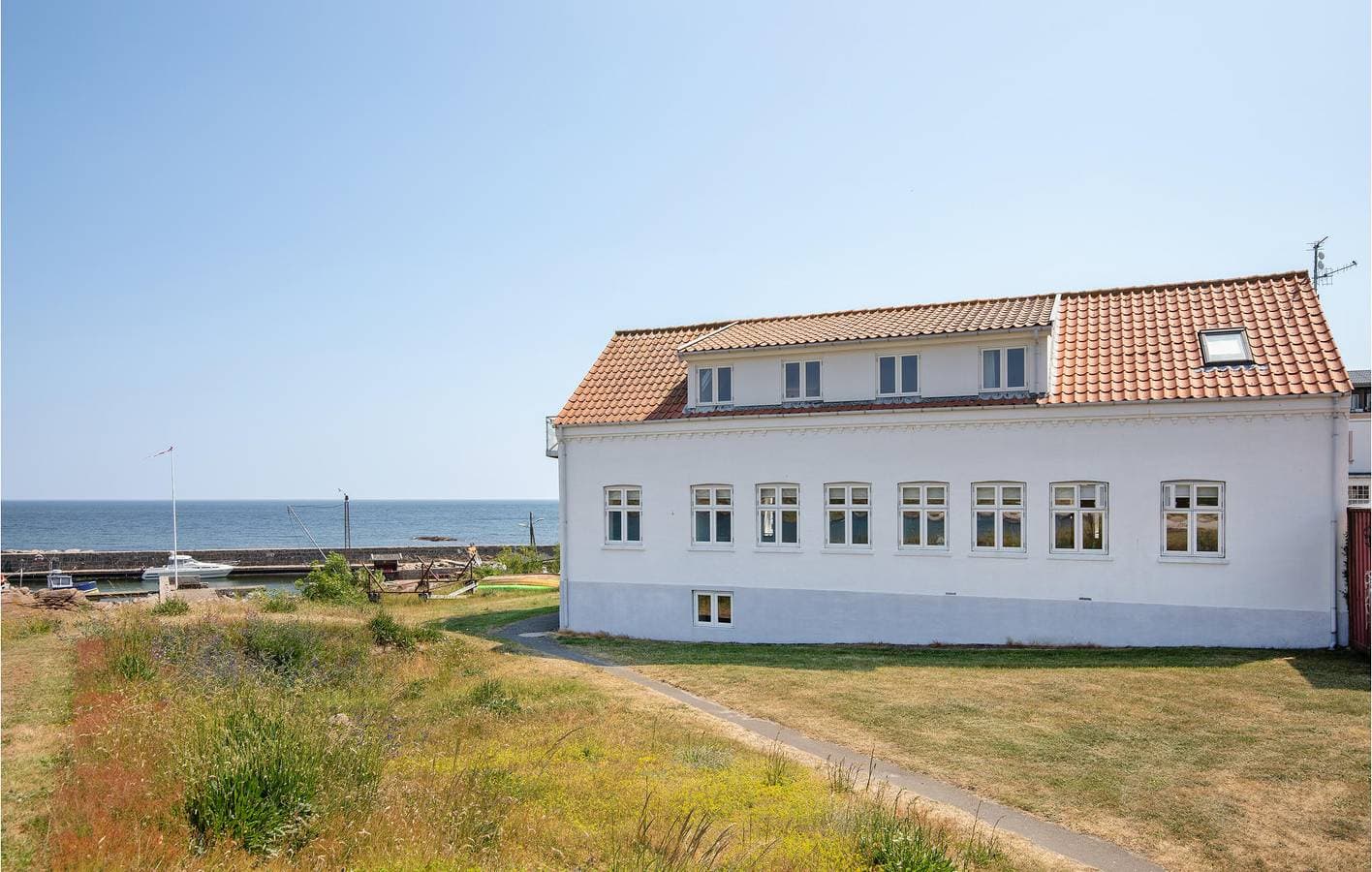 Foto 3 von 18: Ferienwohnung für 4 Personen mit Terrasse