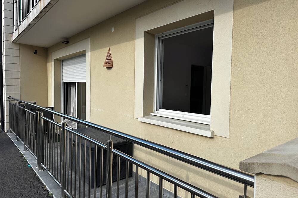 Foto 7 von 12: Near Giverny • Balcony • Parking • Air Conditioning