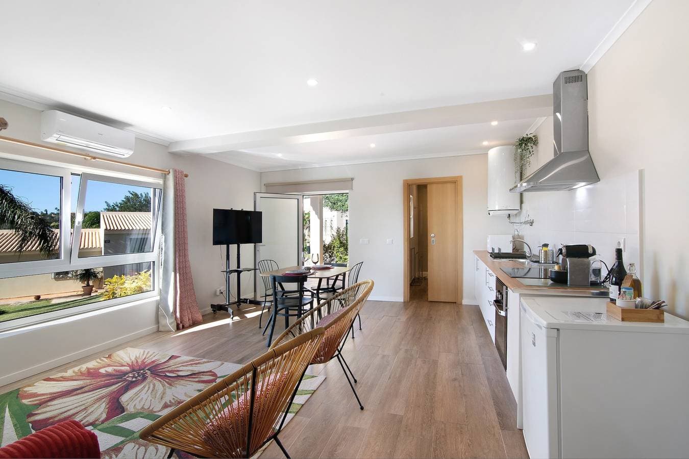 Foto 7 von 25: Ferienhaus „Casa no Campo“ mit Meerblick, Gemeinschaftspool und WLAN