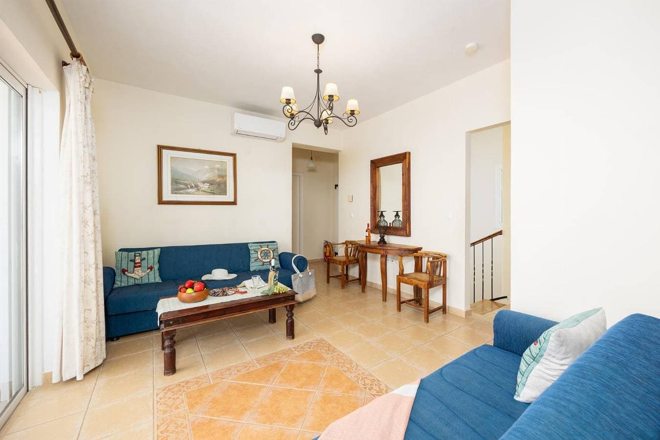 Foto 12 von 41: Villa für 6 Personen mit Balkon