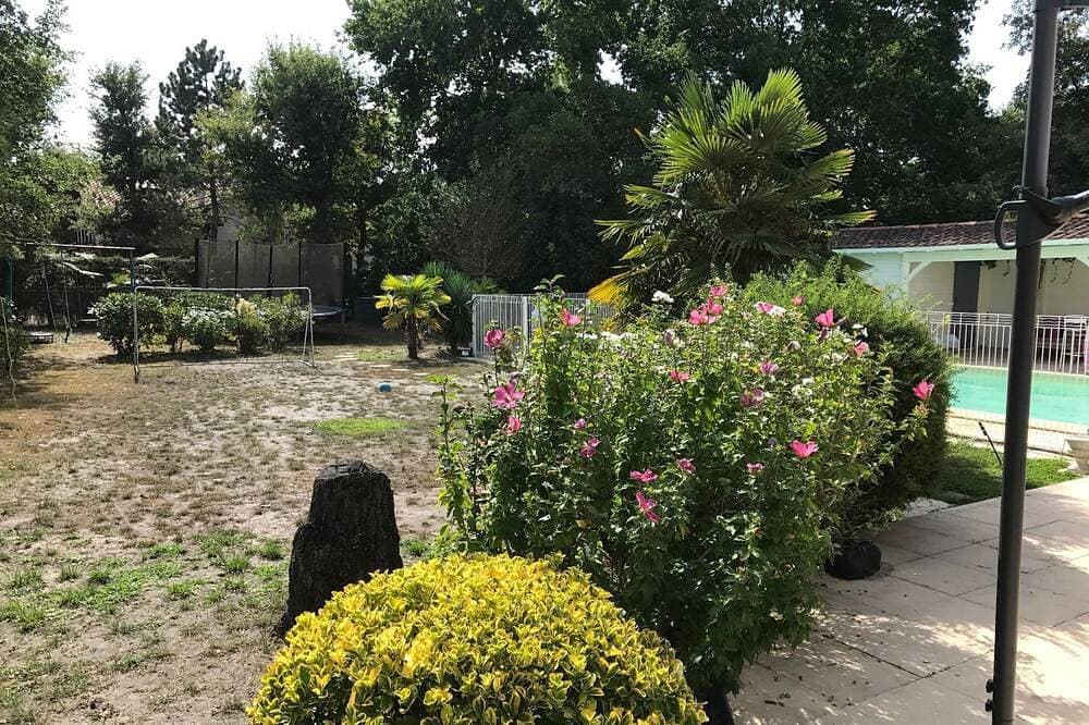 Foto 10 von 30: Große moderne Villa 200m2 12 Personen Swimmingpool zwischen Bordeaux, Ozean und Médoc