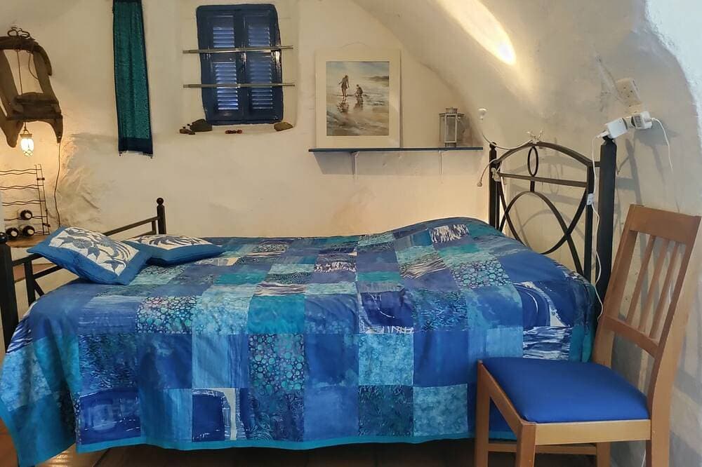 Foto 2 von 30: Wunderbares altes Steinhaus, mit Blick auf Meer und Bergen