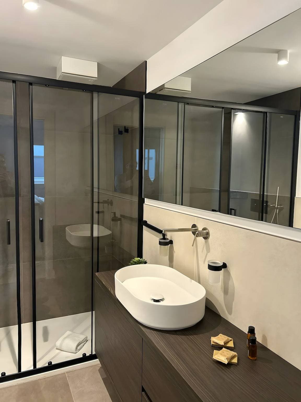 Foto 5 von 10: Apartment 'Luxury Room' mit Meerblick, WLAN und Klimaanlage