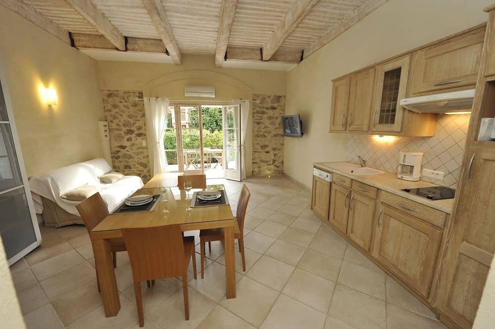 Foto 8 von 13: Bastide du Soleil - 2-Zimmer-Wohnung mit Terrasse, Swimmingpool in der Residenz