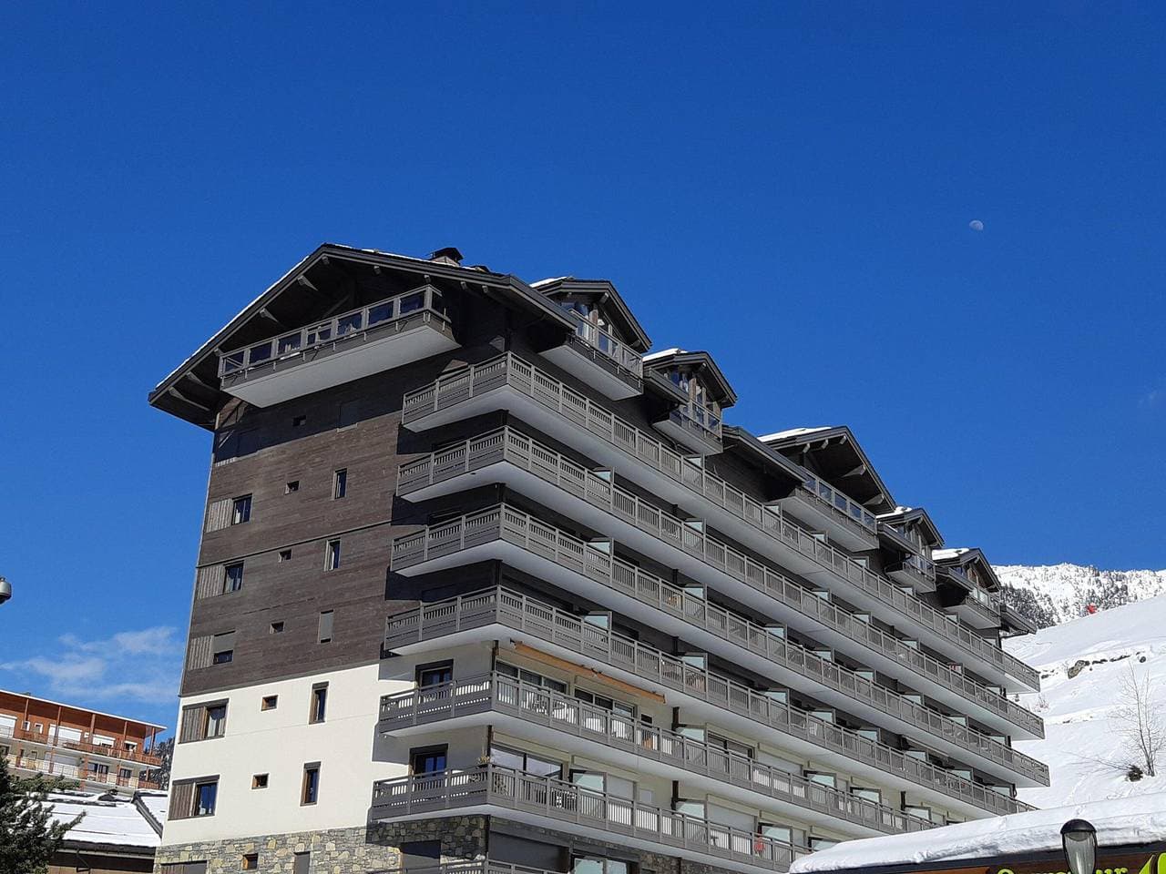 Foto 13 von 15: Helle Wohnung 8 Pers, Parkplatz, Courchevel 1650