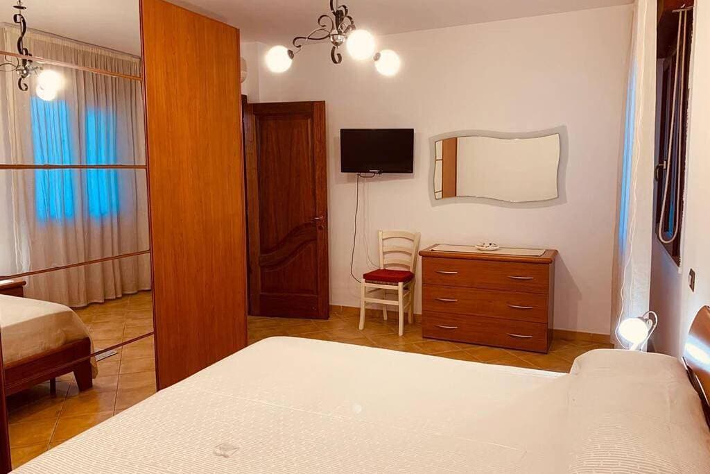 Foto 6 von 39: Two-Bedroom Apartment
