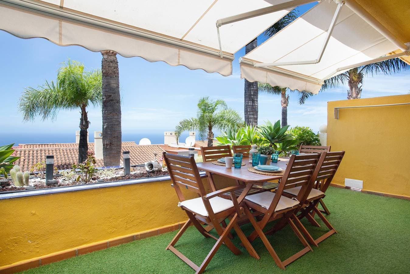 Foto 2 von 33: Ferienwohnung 'Casa Ana' mit Meerblick, Gemeinschaftspool und WLAN