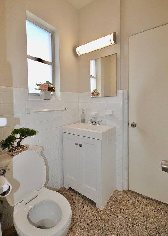 Foto 5 von 11: Lakeside - Lake Davis Art Deco Cottage 1B