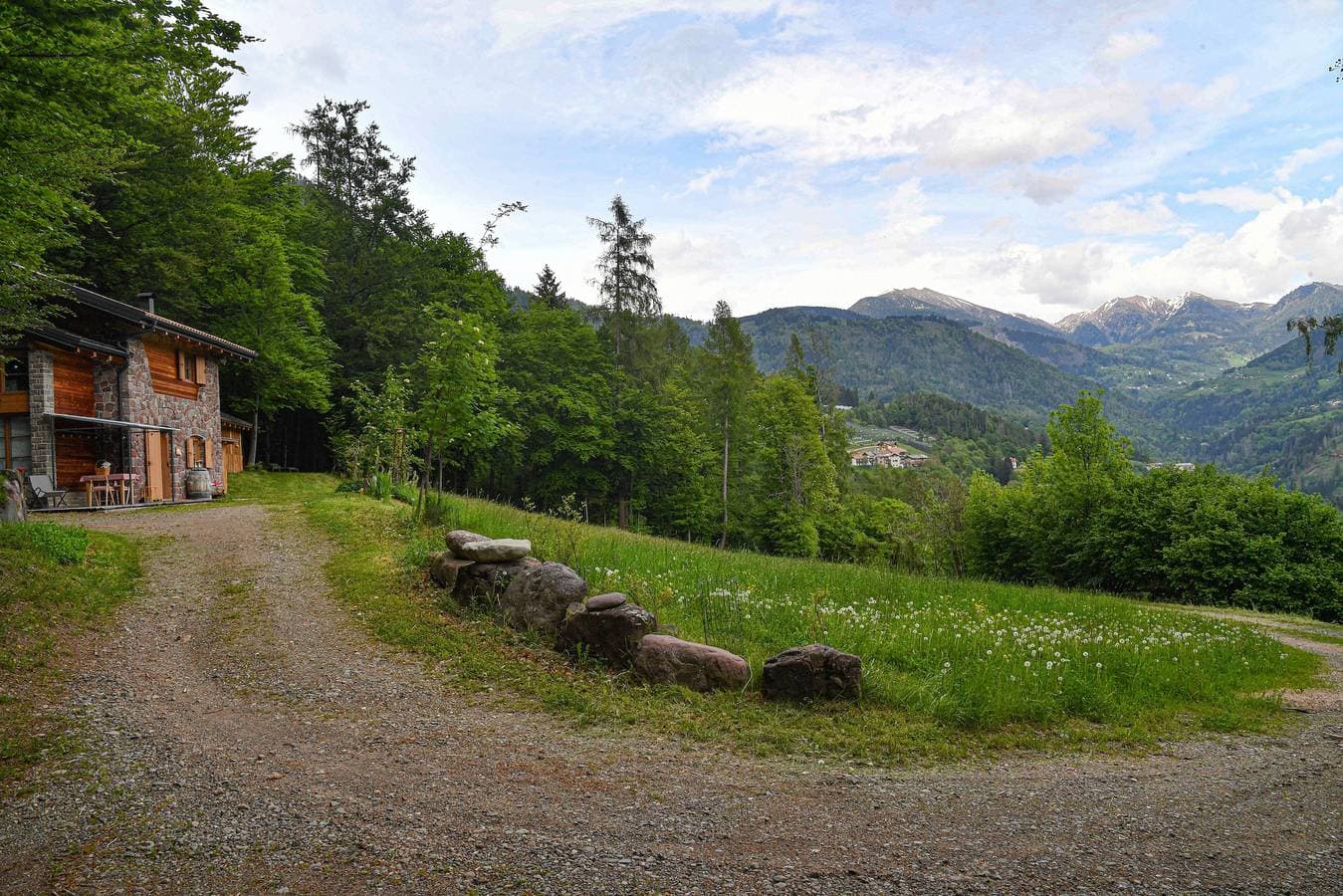 Foto 8 von 31: Chalet „Baita Al Rossat“ mit Bergblick, Garten und WLAN