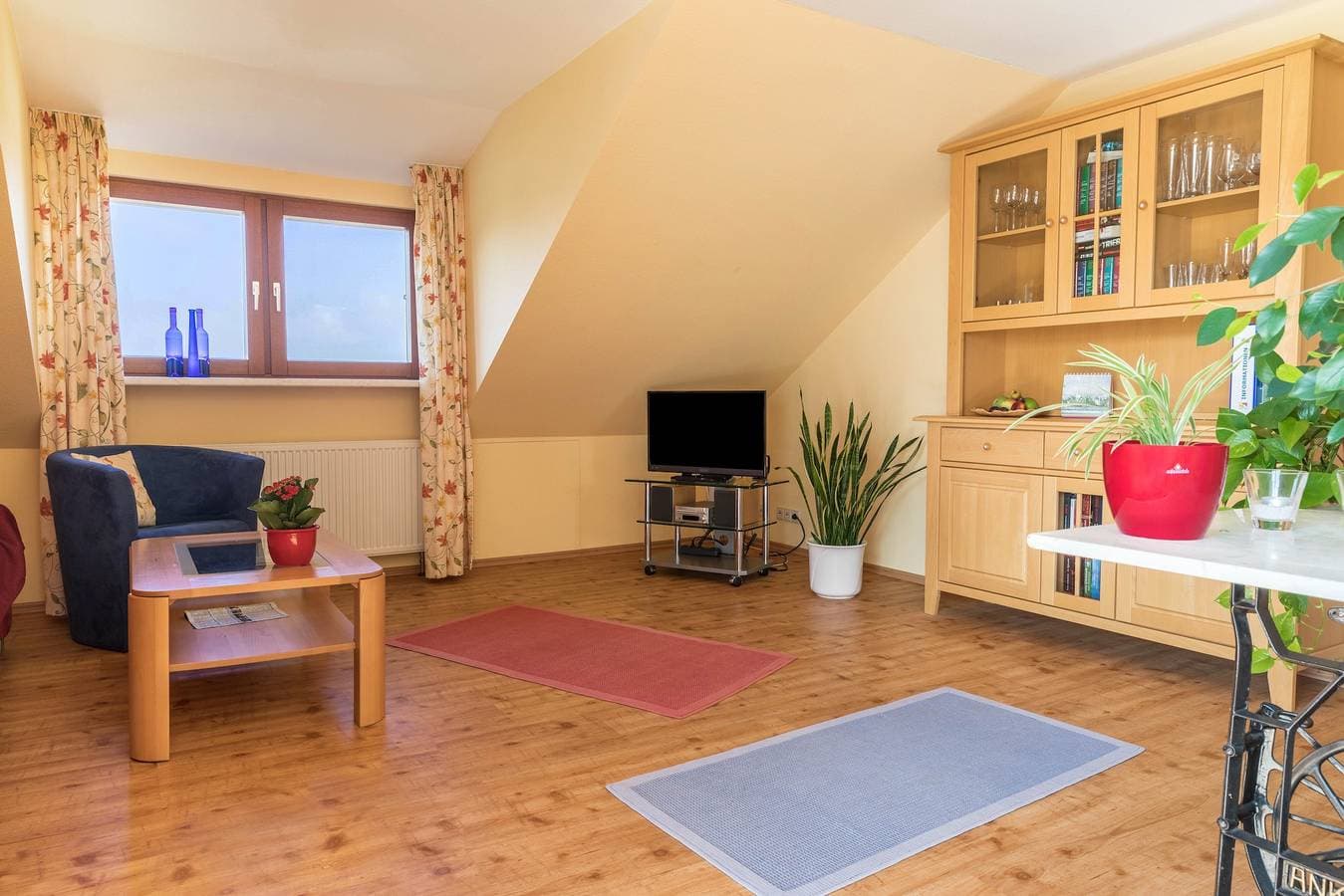 Foto 3 von 22: Gemütliche Ferienwohnung im Haus Irene mit Balkon