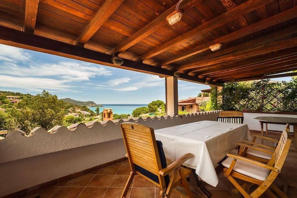 Spektakulärer Meerblick Sardinien! 300 m vom Meer entfernt! 1