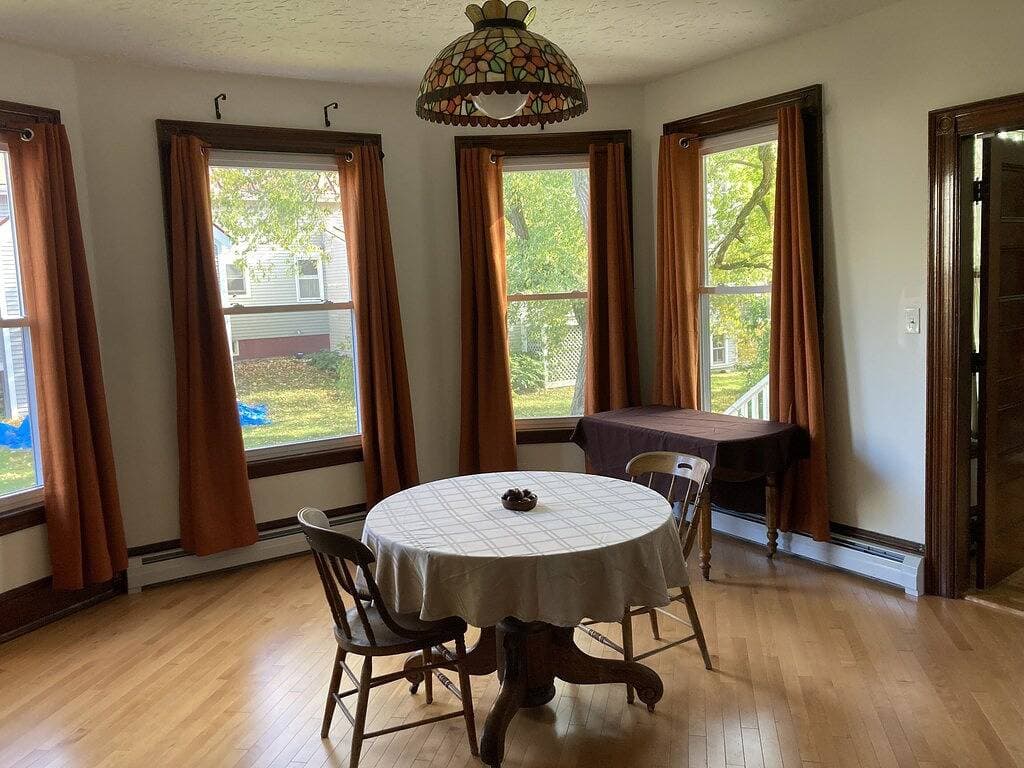 Foto 10 von 22: Private 1st Floor Studio in Victorian Home - Steps to Ll Bean, Downtown Freeport
