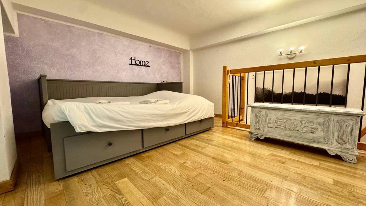 Foto 4 von 32: Two-Bedroom Apartment