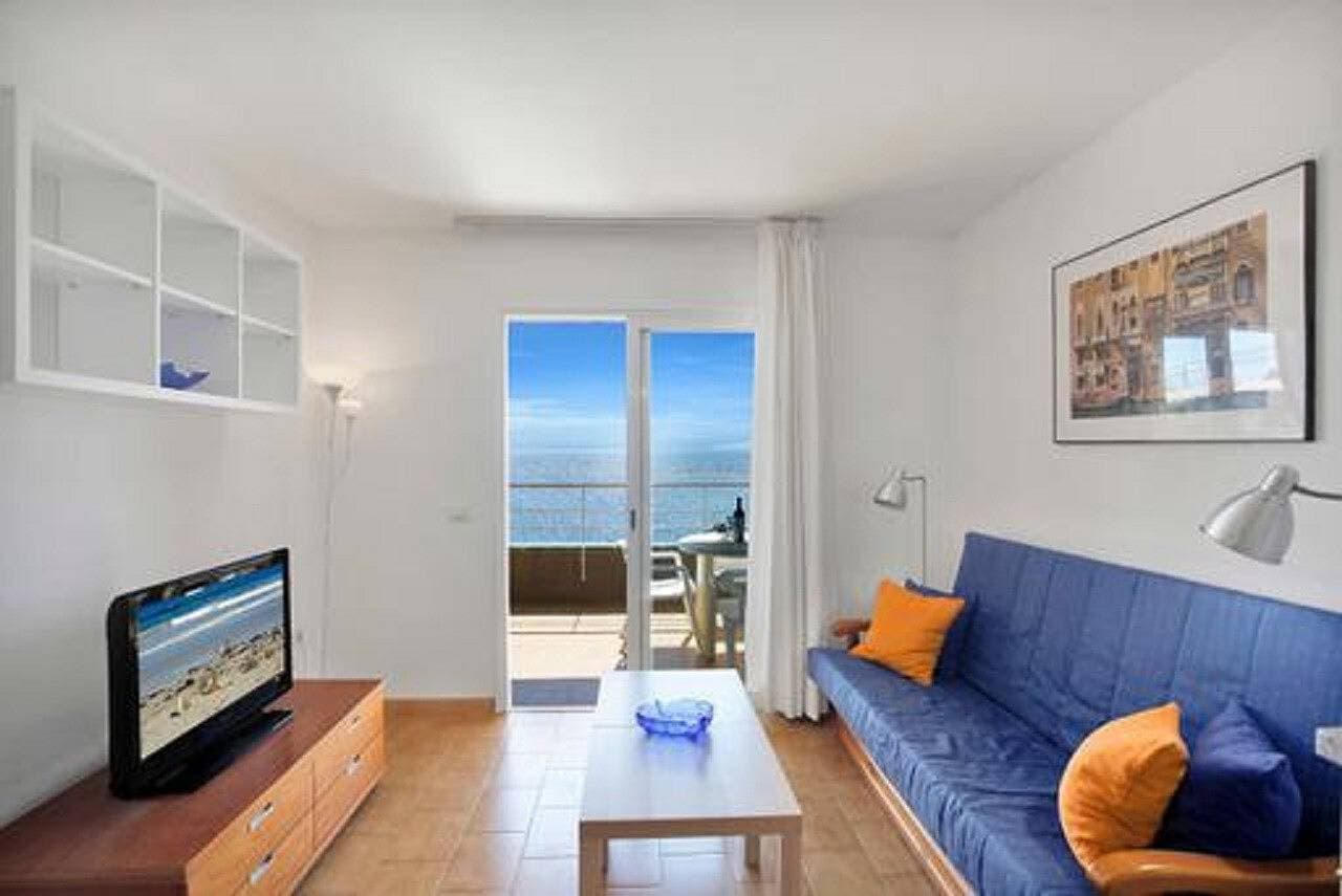 Foto 4 von 28: Ferienwohnung 'Costa Isora Frontline' mit Meerblick, Gemeinschaftspool und WLAN