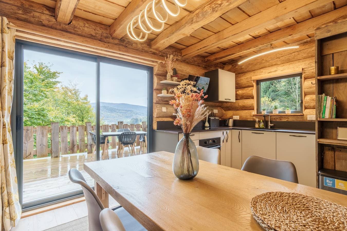 Foto 10 von 20: Chalet für 4 Personen mit Terrasse