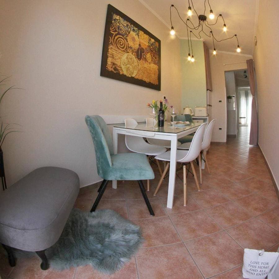 Room and Apartment Doris 1
