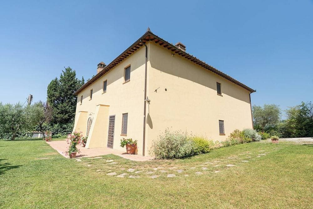 Foto 3 von 30: Villa Spoianello, with Infinity Pool in Chianti.