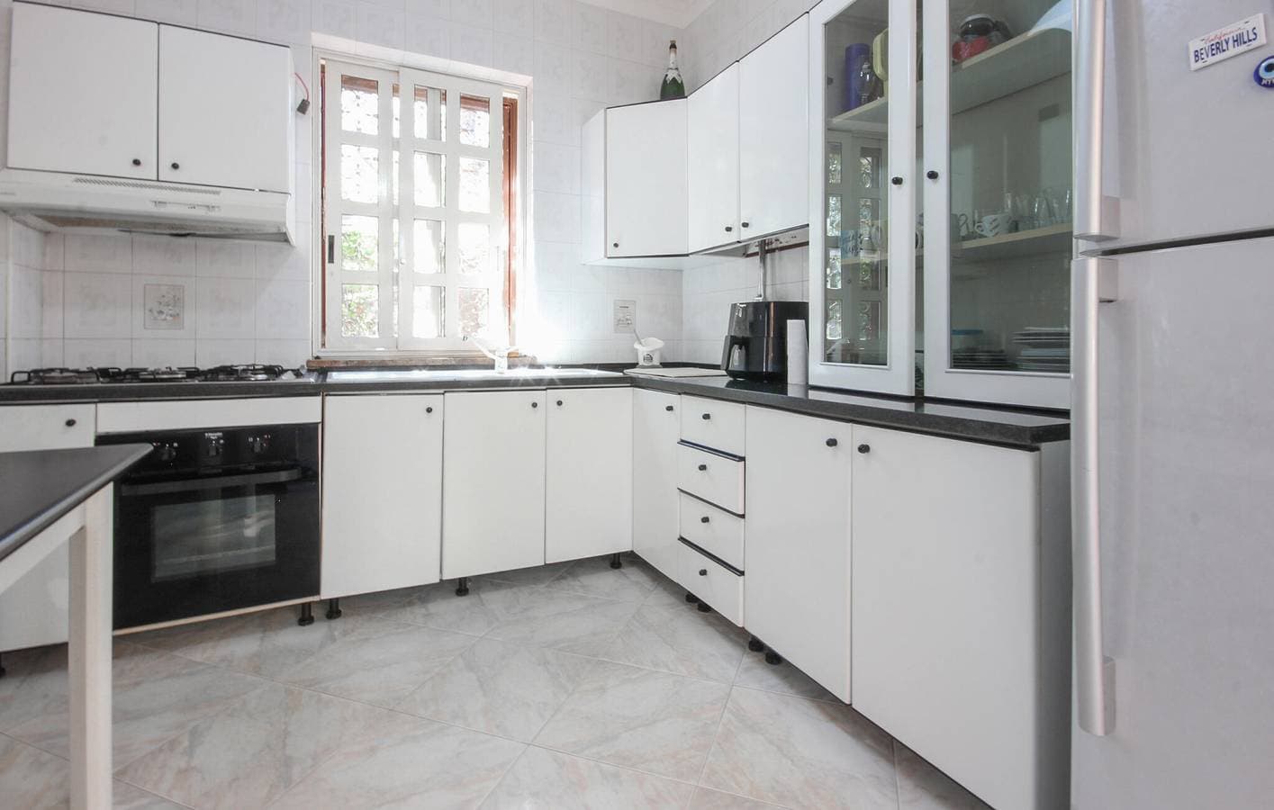 Foto 7 von 30: Appartement am Strand mit Parkplatz, AC & Internet - 600m