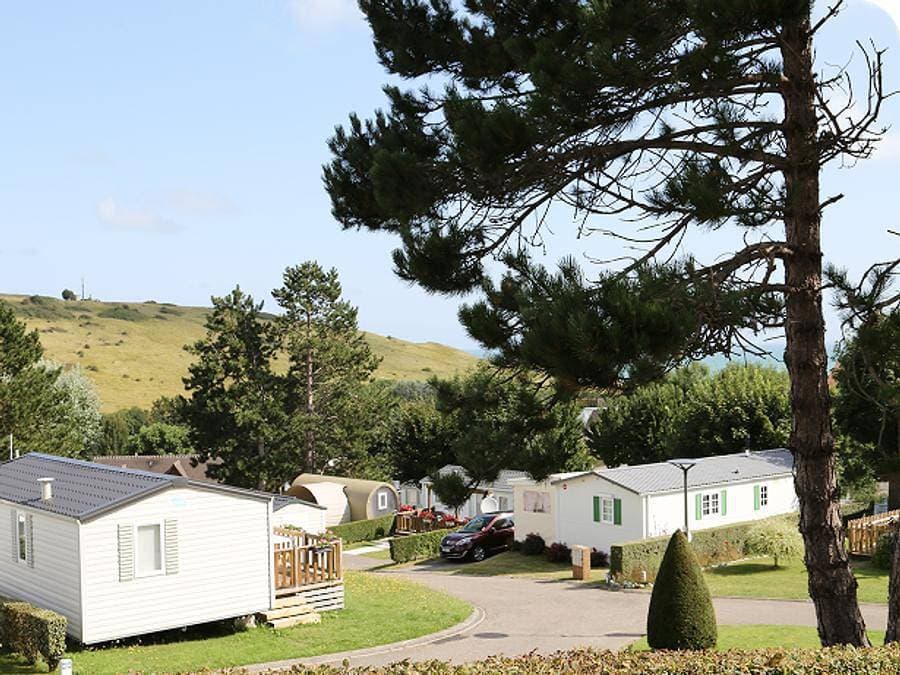 Camping Les Goélands - Mobilheim 4 personen - Mobilheim Confort - 2 Zimmer - halbüberdachte Terrasse 1