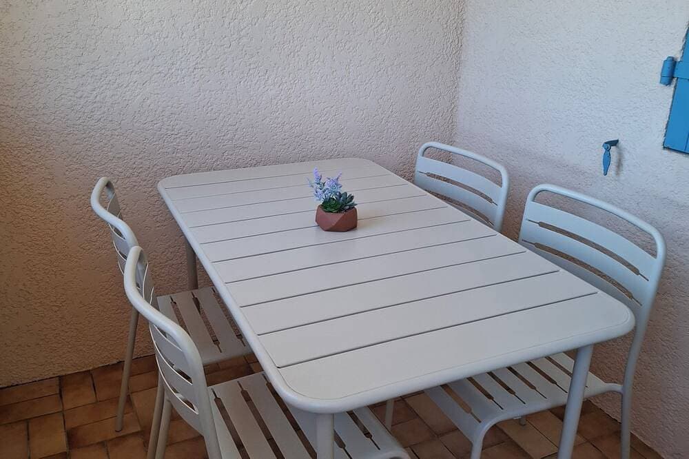 Foto 10 von 16: Appartement 4 Couchages Climatisé- Piscine Privée, Proche Centre Ville et Plages