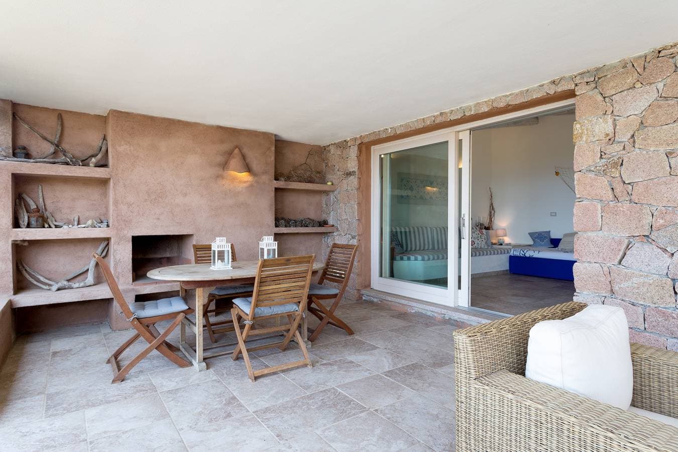 Foto 5 von 32: Villa 'I Graniti' in Strandnähe mit Meerblick, Patio, Klimaanlage und WLAN