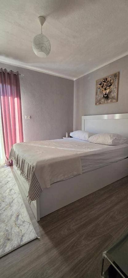 Foto 5 von 11: Double Room with Shared Bathroom