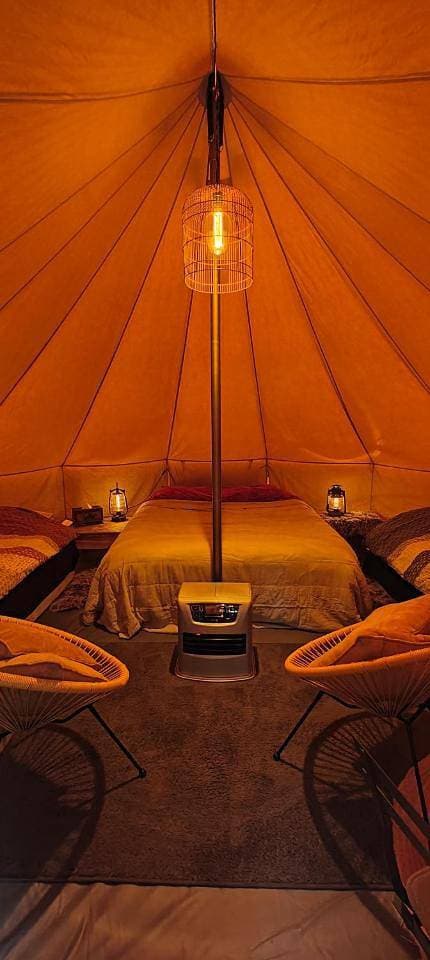 Foto 6 von 7: Tent